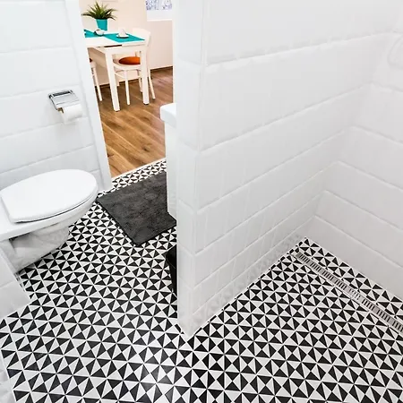 Weiner's Studio Downtown Apartment